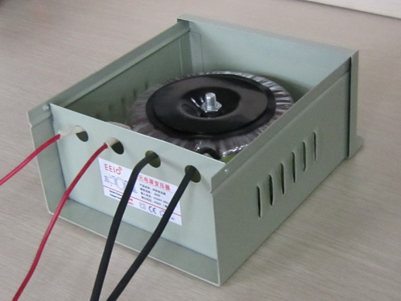 EEIO-FY綠黃壁掛殼500W防雨變壓器(防雨變壓器可以長時間放置水中嗎) EEIO-FY綠黃壁掛殼500W防雨變壓器(防雨變壓器可以長時間放置水中嗎)